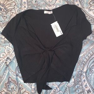 Black tie in front crop top